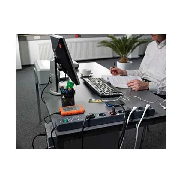 Forlngerledning stikdse Strmspareskinne til TV PC med masterstik 6 udtag Schuko jord 3 m sort